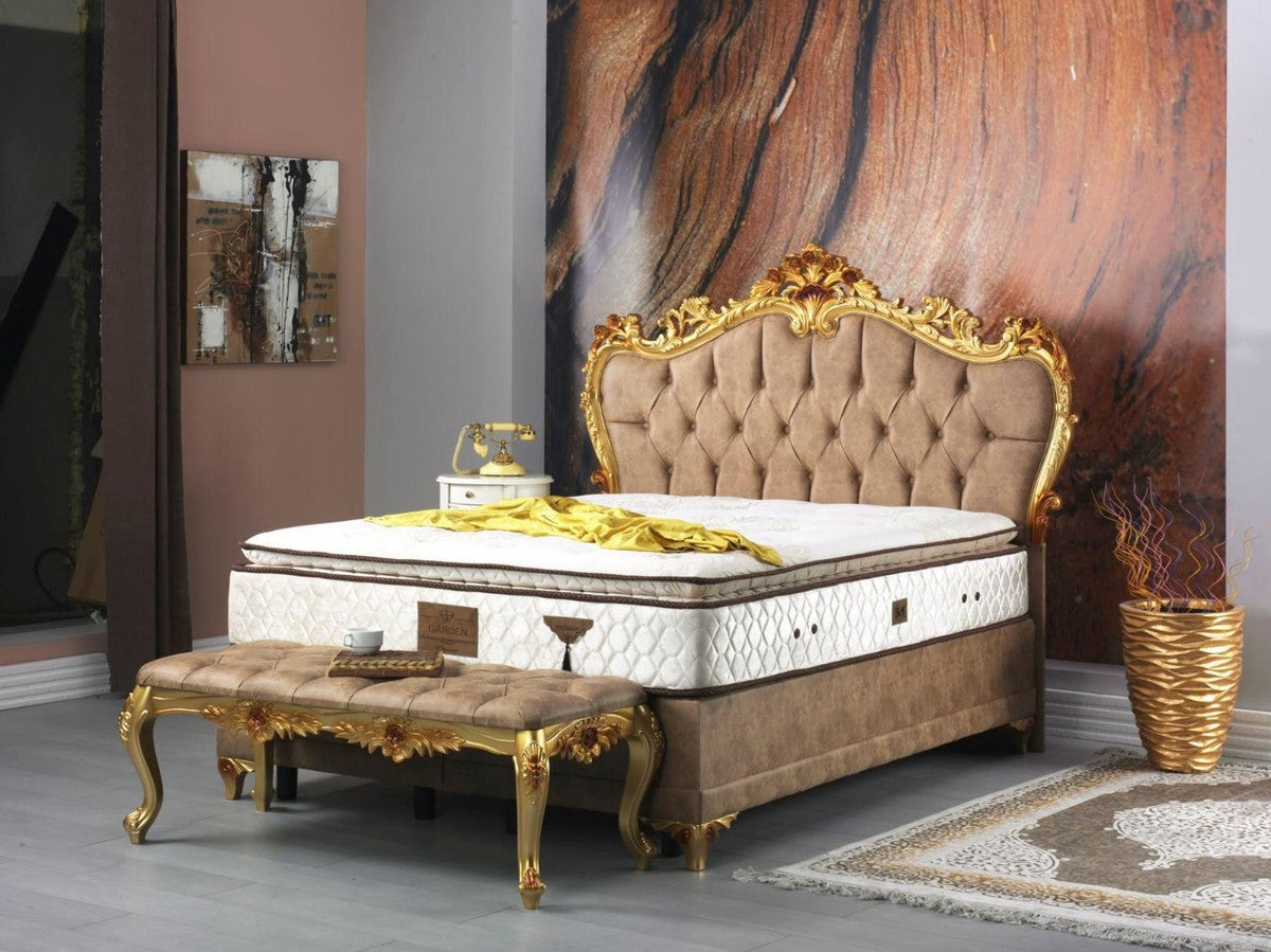 Barock Doppelbett Braun / Gold - Prunkvolles Samt Bett mit Matratze - Schlafzimmer Set im Barockstil - Schlafzimmermöbel